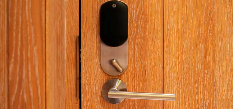 Automatic Locking Door Knob Perris